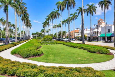 Immobilier commercial à vendre à Palm Beach, Floride № 2181343 - photo 8
