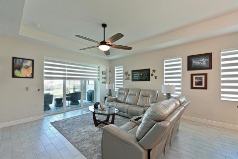 Villa ou maison à vendre à Bradenton, Floride: 2 chambres, 150.97 m2 № 1556458 - photo 11
