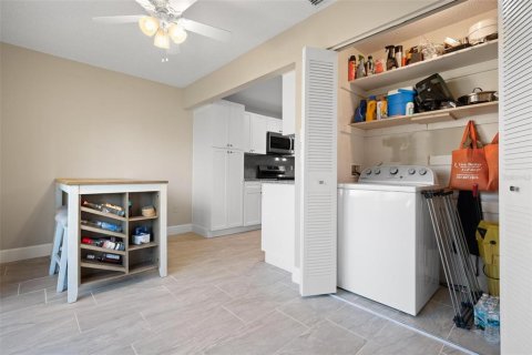 Condominio en venta en Saint Petersburg, Florida, 2 dormitorios, 105.44 m2 № 1534175 - foto 12