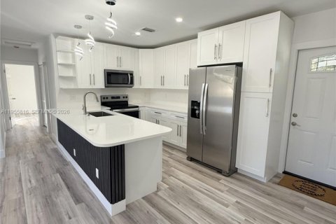 Casa en venta en Lake Park, Florida, 3 dormitorios, 121.14 m2 № 2009762 - foto 9