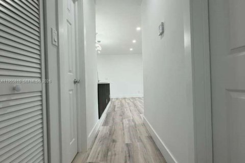 Casa en venta en Lake Park, Florida, 3 dormitorios, 121.14 m2 № 2009762 - foto 17