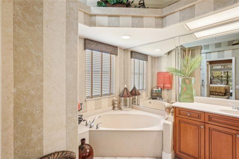 Villa ou maison à vendre à North Port, Floride: 3 chambres, 212.84 m2 № 1518326 - photo 21