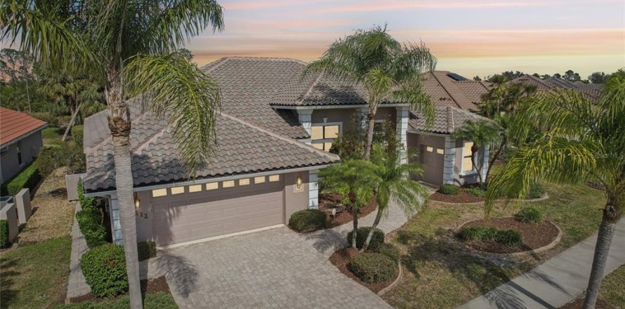 House in North Port, Florida 3 bedrooms, 212.84 sq.m. № 1518326