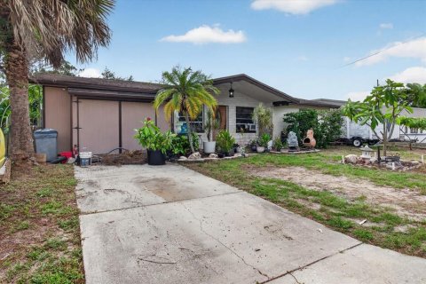 Villa ou maison à vendre à New Port Richey, Floride: 3 chambres, 119.38 m2 № 2237854 - photo 11