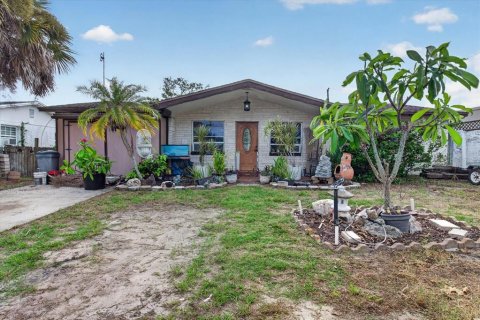 Villa ou maison à vendre à New Port Richey, Floride: 3 chambres, 119.38 m2 № 2237854 - photo 12