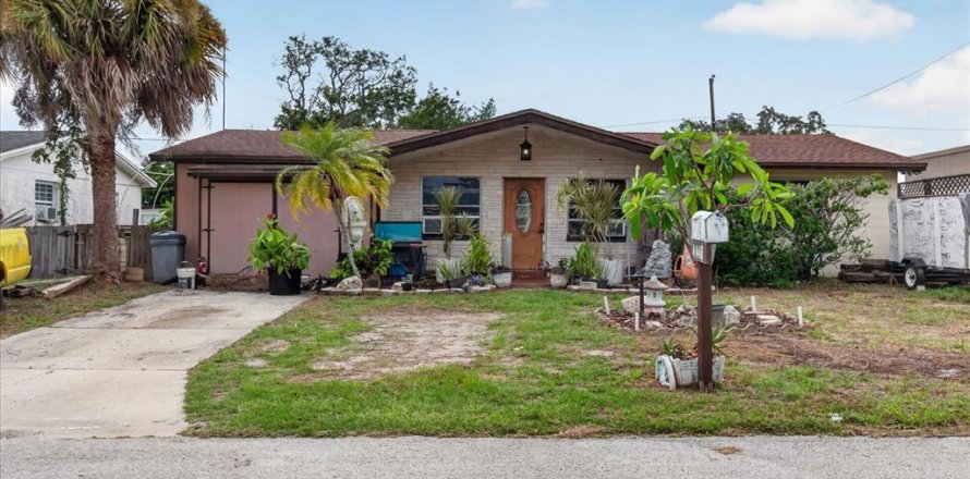 Villa ou maison à New Port Richey, Floride 3 chambres, 119.38 m2 № 2237854