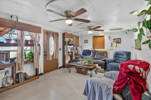 Villa ou maison à vendre à New Port Richey, Floride: 3 chambres, 119.38 m2 № 2237854 - photo 17