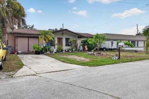 Villa ou maison à vendre à New Port Richey, Floride: 3 chambres, 119.38 m2 № 2237854 - photo 9