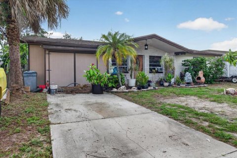 Villa ou maison à vendre à New Port Richey, Floride: 3 chambres, 119.38 m2 № 2237854 - photo 10
