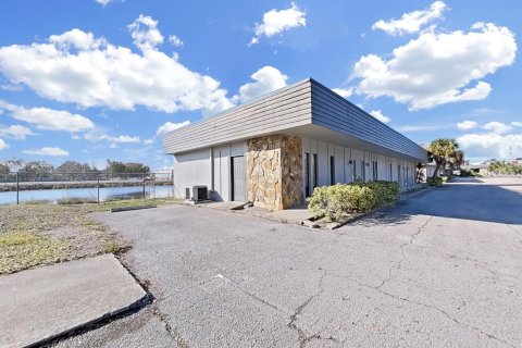 Propiedad comercial en venta en Largo, Florida, 245.26 m2 № 1557306 - foto 20