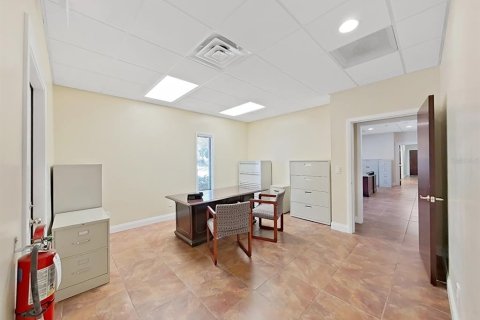 Propiedad comercial en venta en Largo, Florida, 245.26 m2 № 1557306 - foto 28