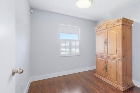 House in Sarasota, Florida 4 bedrooms, 203.83 sq.m. № 2266611 - photo 25