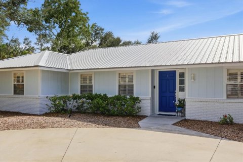 House in Sarasota, Florida 4 bedrooms, 203.83 sq.m. № 2266611 - photo 4
