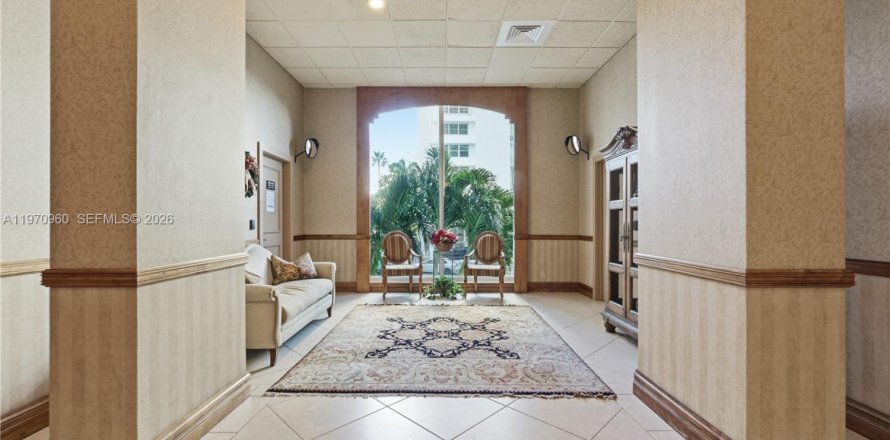 Condominio en Fort Lauderdale, Florida, 2 dormitorios № 2031382