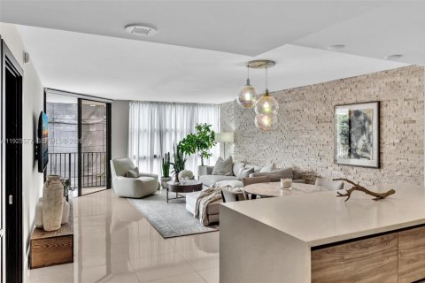Купить кондоминиум в Майами, Флорида 1 спальня, 98.85м2, № 2089823 - фото 7