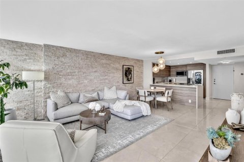Купить кондоминиум в Майами, Флорида 1 спальня, 98.85м2, № 2089823 - фото 6