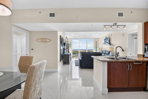Condo in Boynton Beach, Florida, 2 bedrooms № 2187099 - photo 2