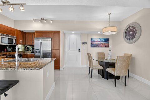 Condo in Boynton Beach, Florida, 2 bedrooms № 2187099 - photo 3