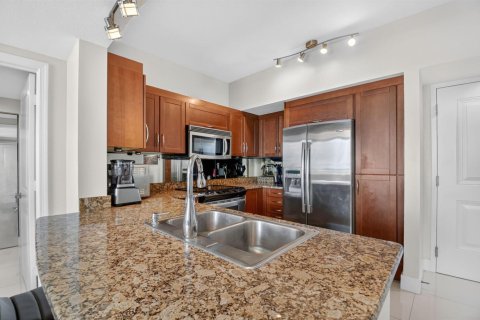 Condo in Boynton Beach, Florida, 2 bedrooms № 2187099 - photo 7