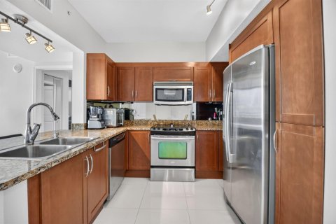 Condo in Boynton Beach, Florida, 2 bedrooms № 2187099 - photo 5