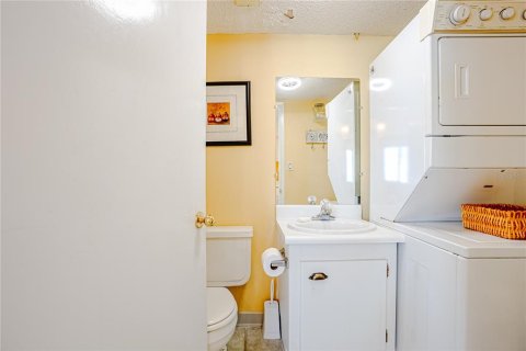 Condo in Panama City Beach, Florida, 2 bedrooms № 2210188 - photo 19