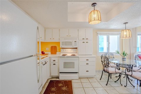 Condo in Panama City Beach, Florida, 2 bedrooms № 2210188 - photo 15