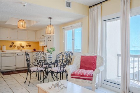 Condo in Panama City Beach, Florida, 2 bedrooms № 2210188 - photo 11