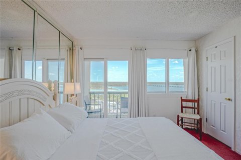 Condo in Panama City Beach, Florida, 2 bedrooms № 2210188 - photo 30