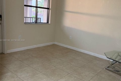 Купить кондоминиум в Катлер-Бей, Флорида 2 спальни, 75.9м2, № 2057459 - фото 12