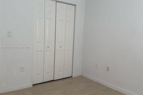 Купить кондоминиум в Катлер-Бей, Флорида 2 спальни, 75.9м2, № 2057459 - фото 18