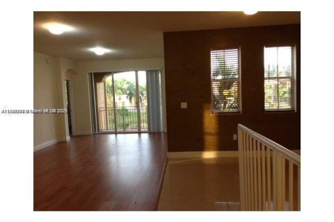 Copropriété à louer à Doral, Floride: 3 chambres, 142.51 m2 № 1941126 - photo 3