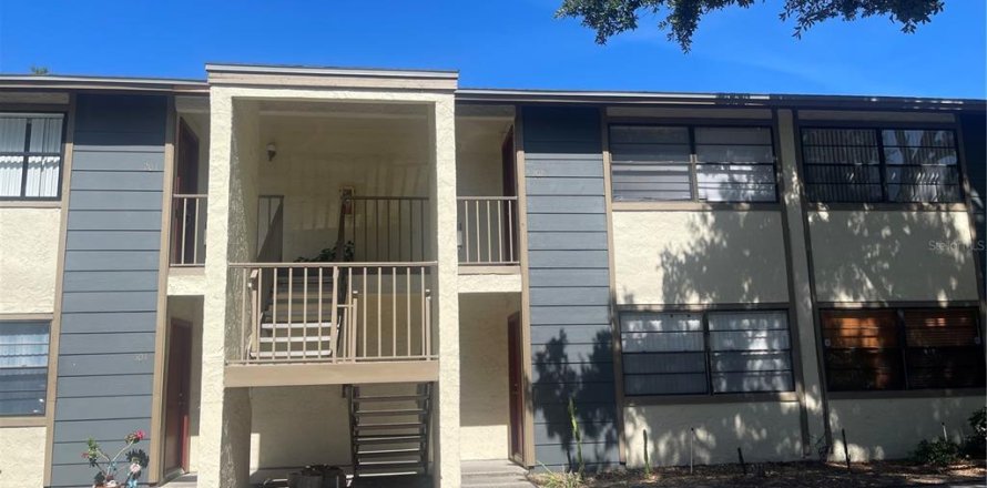 Condo in Tampa, Florida, 2 bedrooms № 2396315
