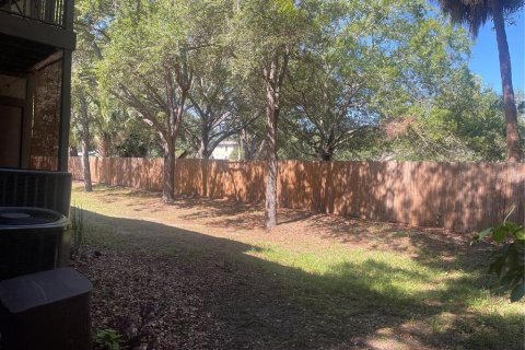 Condo in Tampa, Florida, 2 bedrooms № 2396315 - photo 9