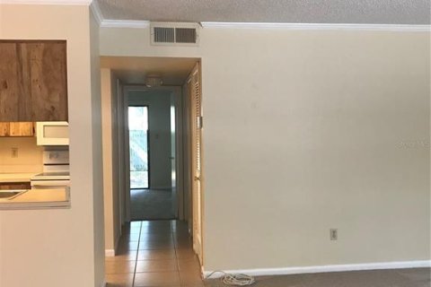Condo in Tampa, Florida, 2 bedrooms № 2396315 - photo 20
