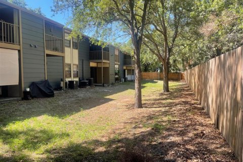 Condo in Tampa, Florida, 2 bedrooms № 2396315 - photo 8