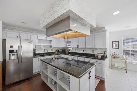 Купить виллу или дом в Сент-Питерсберг, Флорида 3 комнаты, 213.49м2, № 2099429 - фото 8