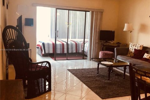 Copropriété à vendre à Lauderdale Lakes, Floride: 1 chambre, 72.74 m2 № 1977927 - photo 10