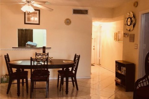 Copropriété à vendre à Lauderdale Lakes, Floride: 1 chambre, 72.74 m2 № 1977927 - photo 20