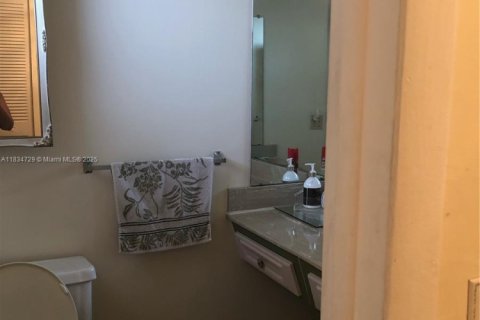 Copropriété à vendre à Lauderdale Lakes, Floride: 1 chambre, 72.74 m2 № 1977927 - photo 3