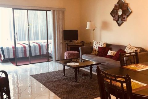 Copropriété à vendre à Lauderdale Lakes, Floride: 1 chambre, 72.74 m2 № 1977927 - photo 8