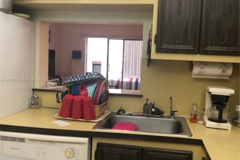 Copropriété à vendre à Lauderdale Lakes, Floride: 1 chambre, 72.74 m2 № 1977927 - photo 5