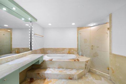 Condo in Fort Lauderdale, Florida, 3 bedrooms  № 2368425 - photo 26