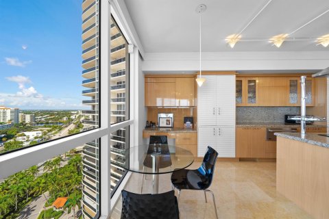 Condo in Fort Lauderdale, Florida, 3 bedrooms  № 2368425 - photo 19