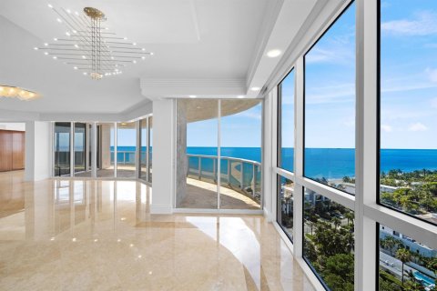 Condo in Fort Lauderdale, Florida, 3 bedrooms  № 2368425 - photo 13