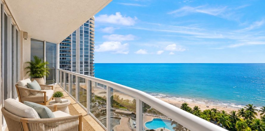 Condo in Fort Lauderdale, Florida, 3 bedrooms  № 2368425