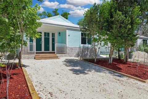 House in Key Largo, Florida 3 bedrooms № 1804156 - photo 1