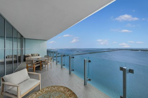 Condominio en venta en Miami, Florida, 4 dormitorios, 351.91 m2 № 2012597 - foto 17