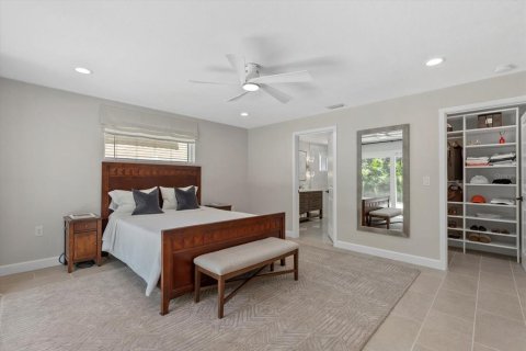 House in Sarasota, Florida 3 bedrooms, 162.39 sq.m. № 1884548 - photo 14