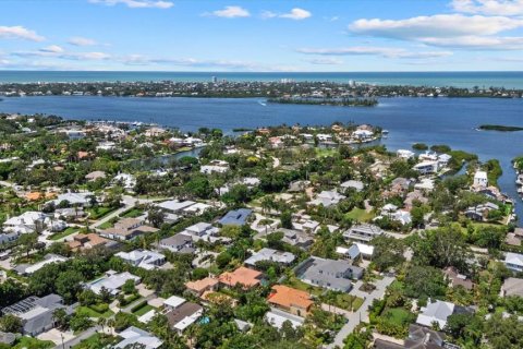 House in Sarasota, Florida 3 bedrooms, 162.39 sq.m. № 1884548 - photo 27