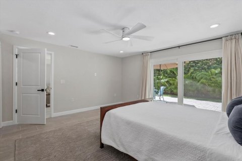 House in Sarasota, Florida 3 bedrooms, 162.39 sq.m. № 1884548 - photo 15